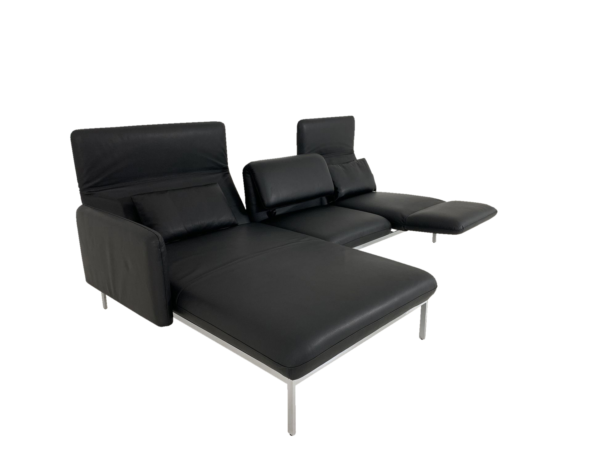 Brühl RORO medium Sofa mit XL Recamiere in Jumbo Leder schwarz mit