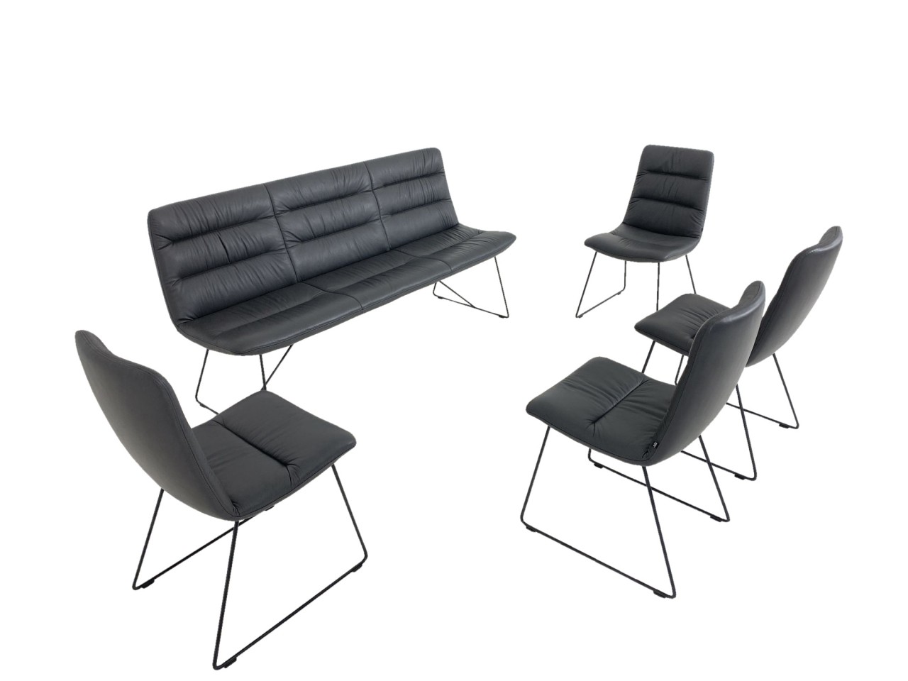 KFF ARVA LIGHT Sitzbank 3sitzig mit vier ARVA LIGHT Stühlen in Leder